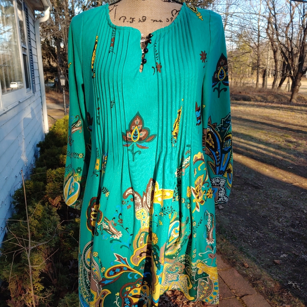 Pretty long sleeve floral dress